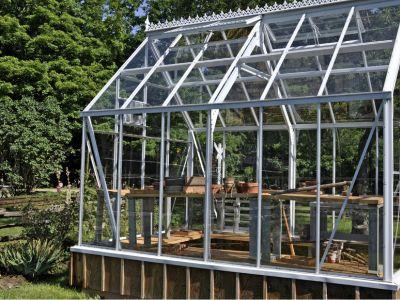 Aluminum Framed Greenhouse is Durable, Lightweight and Rust Resistant